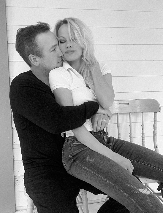 'Bom sex' Pamela Anderson kết hôn lần năm - 3 'Bom sex' Pamela Anderson kết hôn lần năm - 3