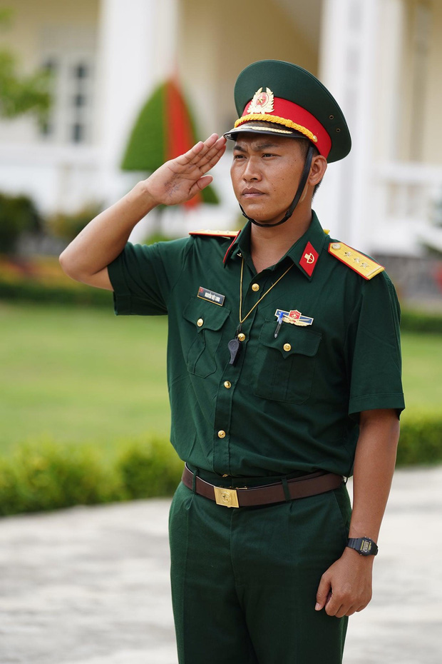 'Ngải heo' không chừa một ai, kể cả quân nhân nơi thao trường như Mũi trưởng Long - 3 'Ngải heo' không chừa một ai, kể cả quân nhân nơi thao trường như Mũi trưởng Long - 3