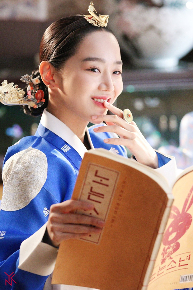 Netizen truyền tai nhau cái kết của Mr. Queen: Tất cả chỉ là mơ, nghe có tức không cơ chứ! - 1 Netizen truyền tai nhau cái kết của Mr. Queen: Tất cả chỉ là mơ, nghe có tức không cơ chứ! - 1
