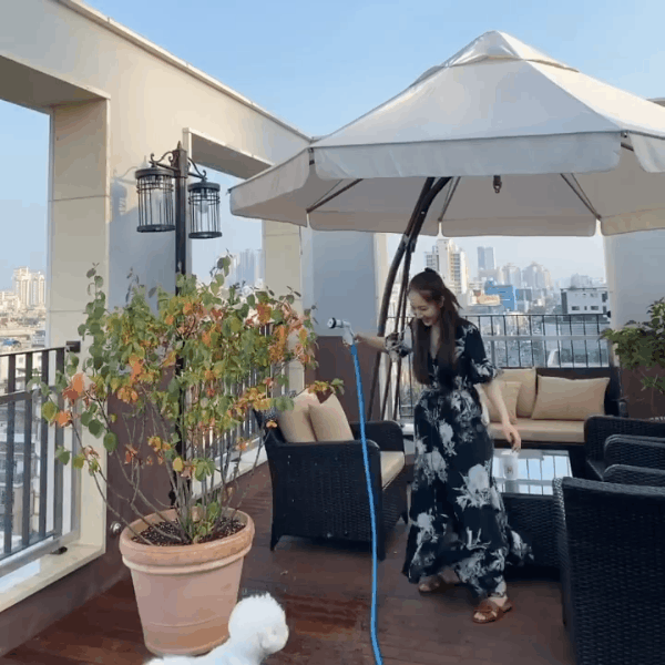 7 món đồ đắt nhất trên Instagram của Park Min Young: Choáng với bộ váy hoa trễ vai nhìn đơn giản mà gần 100 triệu - 3 7 món đồ đắt nhất trên Instagram của Park Min Young: Choáng với bộ váy hoa trễ vai nhìn đơn giản mà gần 100 triệu - 3