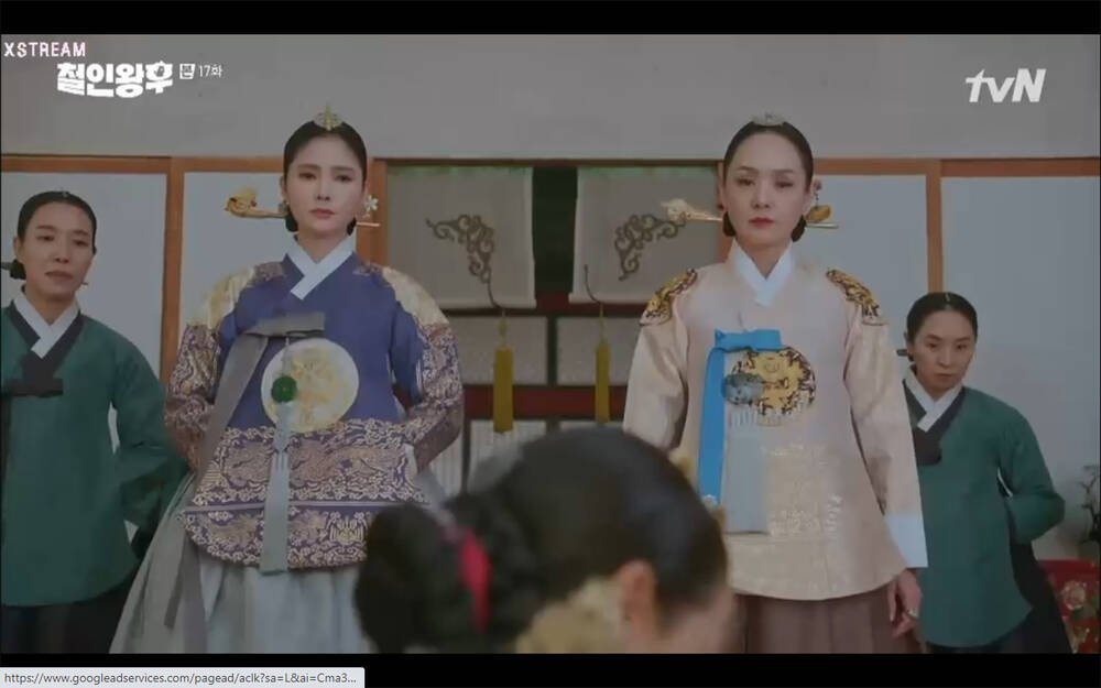 'Mr. Queen' tập 17: Kim Jung Hyun từ bỏ mạng sống để cứu mẹ con Shin Hye Sun, cuộc chia tay số phận? - 10 'Mr. Queen' tập 17: Kim Jung Hyun từ bỏ mạng sống để cứu mẹ con Shin Hye Sun, cuộc chia tay số phận? - 10