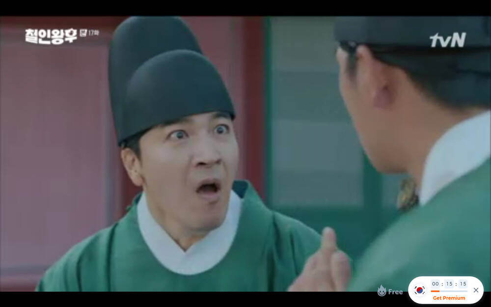 'Mr. Queen' tập 17: Kim Jung Hyun từ bỏ mạng sống để cứu mẹ con Shin Hye Sun, cuộc chia tay số phận? - 24 'Mr. Queen' tập 17: Kim Jung Hyun từ bỏ mạng sống để cứu mẹ con Shin Hye Sun, cuộc chia tay số phận? - 24