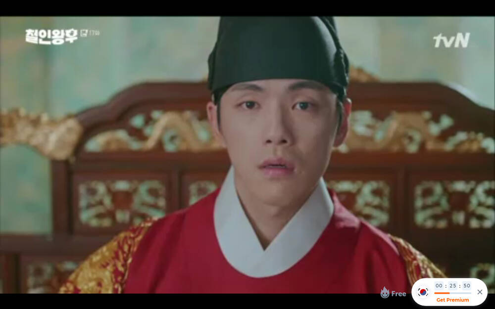 'Mr. Queen' tập 17: Kim Jung Hyun từ bỏ mạng sống để cứu mẹ con Shin Hye Sun, cuộc chia tay số phận? - 37 'Mr. Queen' tập 17: Kim Jung Hyun từ bỏ mạng sống để cứu mẹ con Shin Hye Sun, cuộc chia tay số phận? - 37