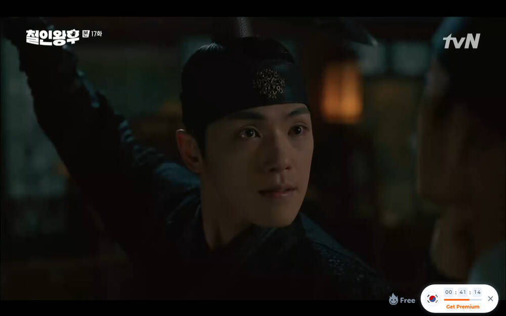 'Mr. Queen' tập 17: Kim Jung Hyun từ bỏ mạng sống để cứu mẹ con Shin Hye Sun, cuộc chia tay số phận? - 46 'Mr. Queen' tập 17: Kim Jung Hyun từ bỏ mạng sống để cứu mẹ con Shin Hye Sun, cuộc chia tay số phận? - 46