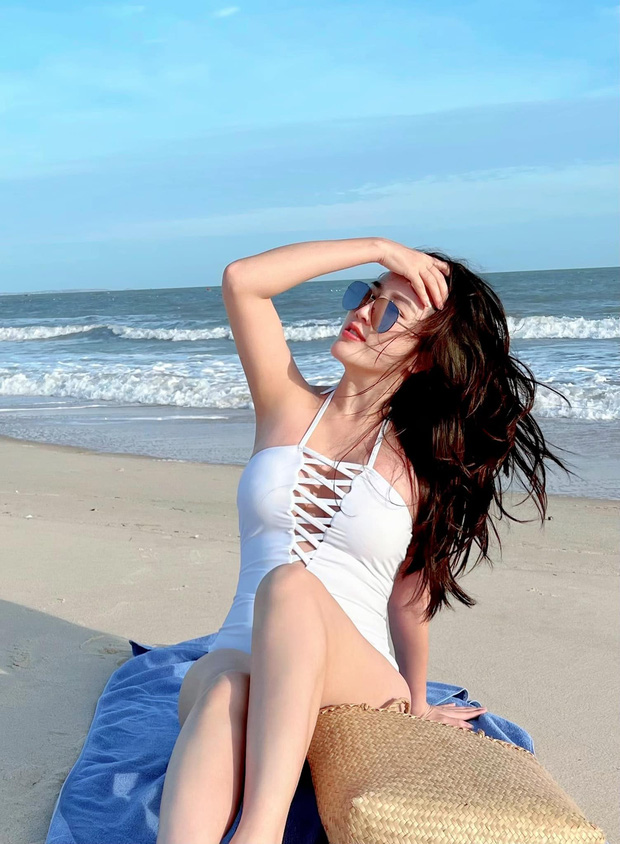 Cách Bảo Thy 'chill' bên trong biệt thự hào môn: Chán du lịch 'chanh sả' thì về trồng rau, diện dép lê gần 16 triệu thăm vườn - 6 Cách Bảo Thy 'chill' bên trong biệt thự hào môn: Chán du lịch 'chanh sả' thì về trồng rau, diện dép lê gần 16 triệu thăm vườn - 6