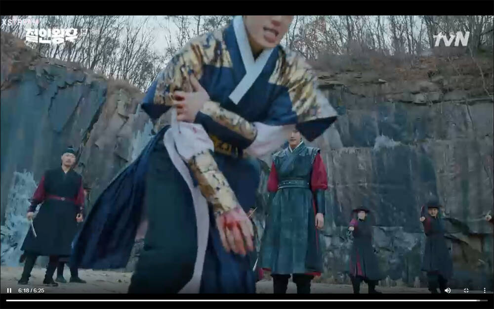 Phim 'Mr. Queen' tập 18: Na In Woo quyết giết Shin Hye Sun để trả nợ tình? - 3 Phim 'Mr. Queen' tập 18: Na In Woo quyết giết Shin Hye Sun để trả nợ tình? - 3