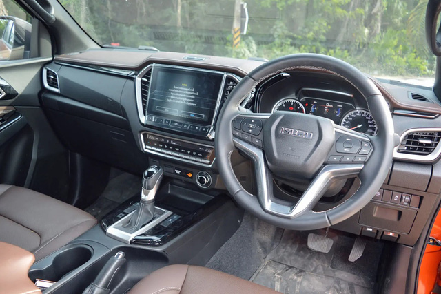 Lộ giá Isuzu D-Max 2021 sắp bán tại Việt Nam: 'Full option' chưa đến 800 triệu, thấp hơn Ford Ranger Wildtrak cả trăm triệu đồng - 4 Lộ giá Isuzu D-Max 2021 sắp bán tại Việt Nam: 'Full option' chưa đến 800 triệu, thấp hơn Ford Ranger Wildtrak cả trăm triệu đồng - 4