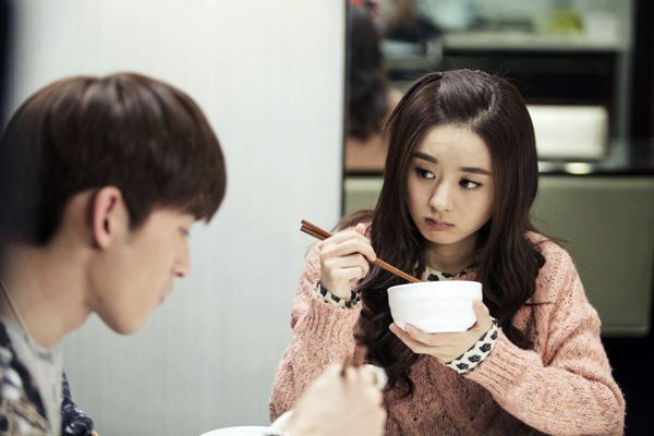 Đi Tết, chồng thản nhiên giới thiệu vợ là 'osin', nhưng câu chuyện anh chia sẻ phía sau khiến ai nấy cảm động Đi Tết, chồng thản nhiên giới thiệu vợ là 'osin', nhưng câu chuyện anh chia sẻ phía sau khiến ai nấy cảm động
