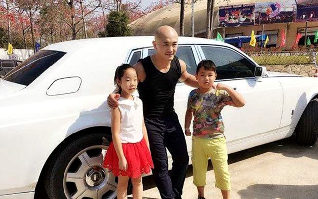 Top 5 tài phú làng võ Trung Quốc: 'Đệ nhất Thiếu Lâm' xếp thứ nhì, hạng nhất là một tỉ phú - 3 Top 5 tài phú làng võ Trung Quốc: 'Đệ nhất Thiếu Lâm' xếp thứ nhì, hạng nhất là một tỉ phú - 3