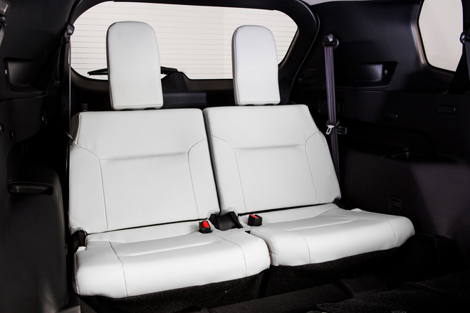 Ra mắt Mitsubishi Outlander 2021: Giá quy đổi từ 597 triệu đồng, dễ thành bom tấn trước Honda CR-V và Mazda CX-5 khi về Việt Nam - 19 Ra mắt Mitsubishi Outlander 2021: Giá quy đổi từ 597 triệu đồng, dễ thành bom tấn trước Honda CR-V và Mazda CX-5 khi về Việt Nam - 19