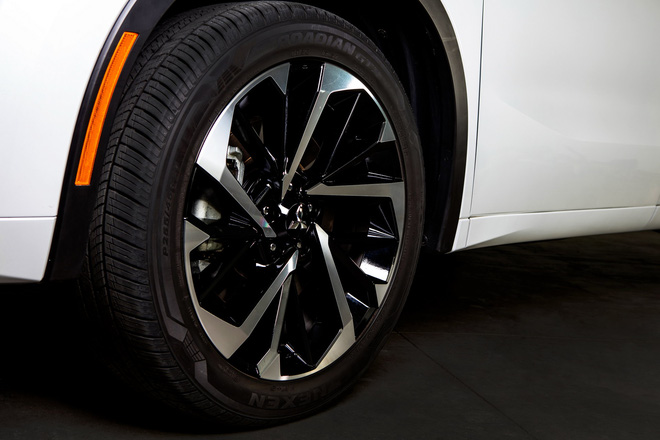 Ra mắt Mitsubishi Outlander 2021: Giá quy đổi từ 597 triệu đồng, dễ thành bom tấn trước Honda CR-V và Mazda CX-5 khi về Việt Nam - 9 Ra mắt Mitsubishi Outlander 2021: Giá quy đổi từ 597 triệu đồng, dễ thành bom tấn trước Honda CR-V và Mazda CX-5 khi về Việt Nam - 9