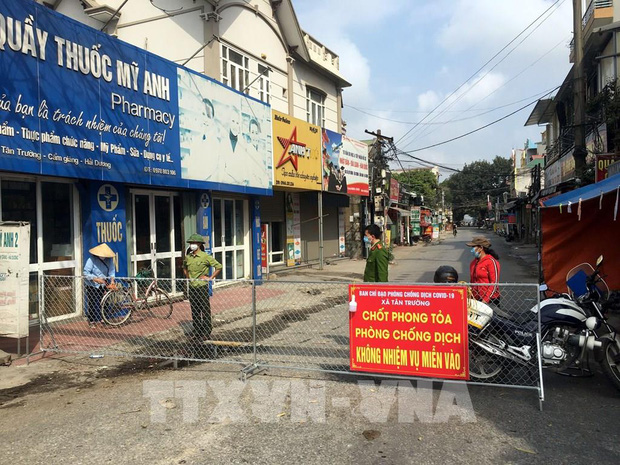 Thực hiện gấp 5 nhiệm vụ cấp bách tại tâm dịch Cẩm Giàng Thực hiện gấp 5 nhiệm vụ cấp bách tại tâm dịch Cẩm Giàng