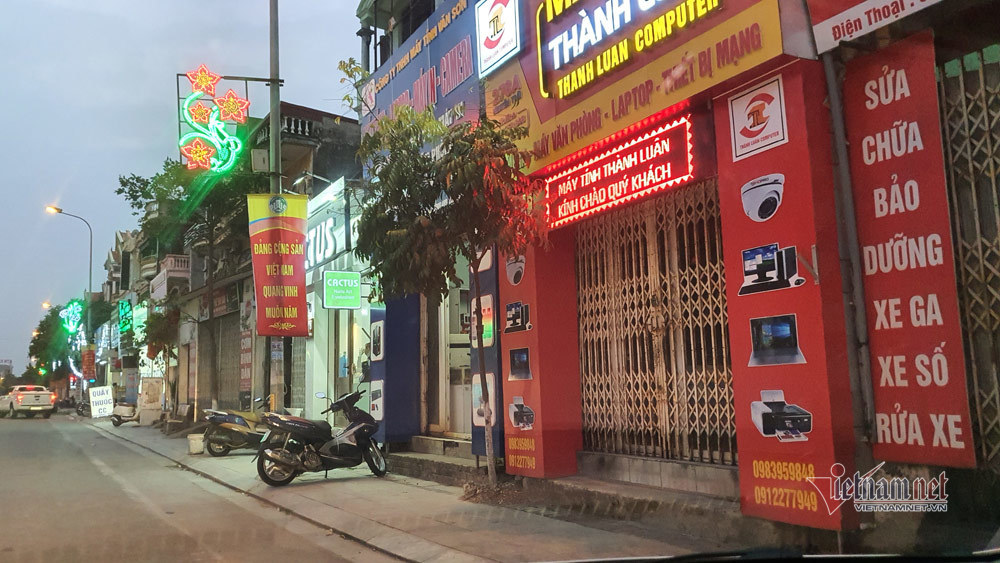 Hàng quán, di tích đóng cửa, Bắc Ninh vắng như mùng 1 Tết - 5 Hàng quán, di tích đóng cửa, Bắc Ninh vắng như mùng 1 Tết - 5