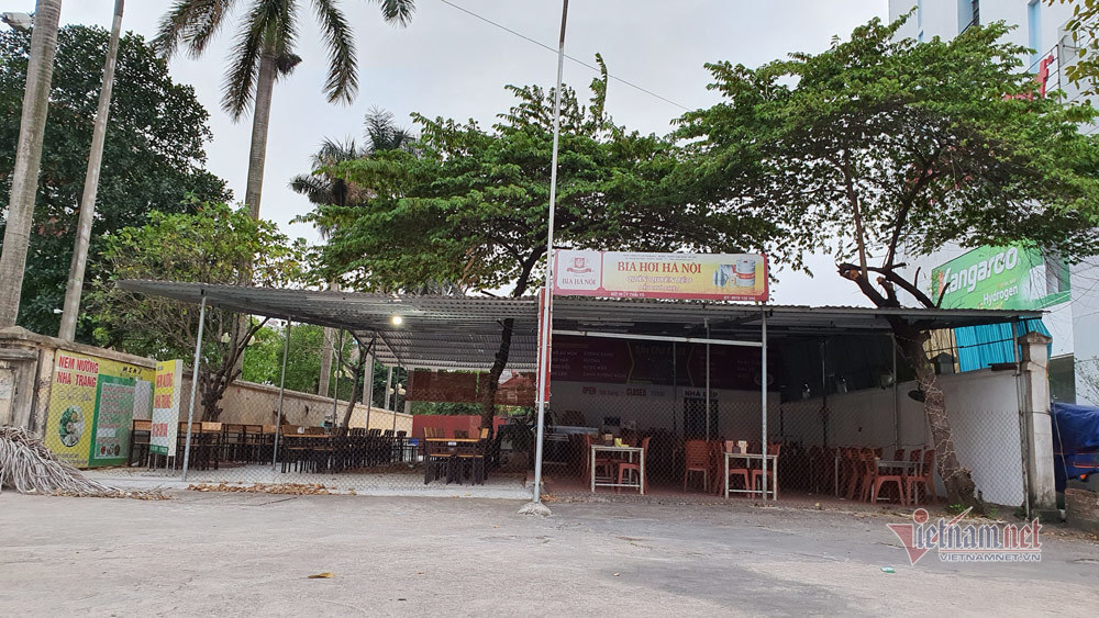 Hàng quán, di tích đóng cửa, Bắc Ninh vắng như mùng 1 Tết - 3 Hàng quán, di tích đóng cửa, Bắc Ninh vắng như mùng 1 Tết - 3