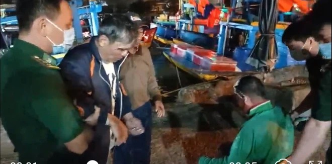 3 người chết, 2 người mất tích khi đi câu ngoài biển 3 người chết, 2 người mất tích khi đi câu ngoài biển