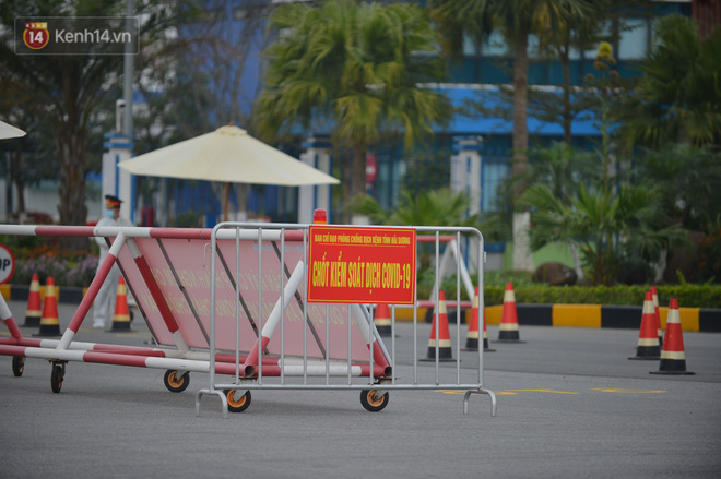 Bên trong ổ dịch Cẩm Giàng (Hải Dương): Đường phố vắng vẻ, người dân 'nội bất xuất, ngoại bất nhập' - 10 Bên trong ổ dịch Cẩm Giàng (Hải Dương): Đường phố vắng vẻ, người dân 'nội bất xuất, ngoại bất nhập' - 10