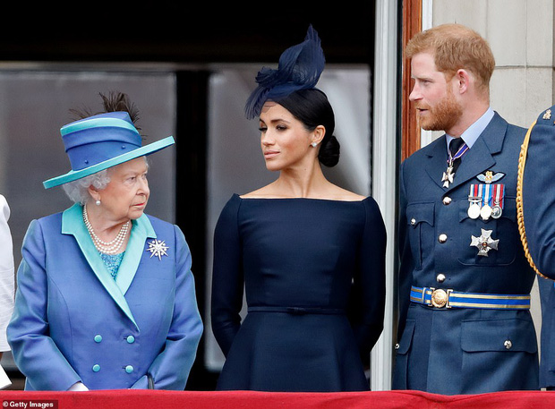 Hoàng tử Harry và Meghan chính thức bị lấy lại tước vị và các quyền lợi, chấm dứt mọi hy vọng trở lại Hoàng gia - 1 Hoàng tử Harry và Meghan chính thức bị lấy lại tước vị và các quyền lợi, chấm dứt mọi hy vọng trở lại Hoàng gia - 1