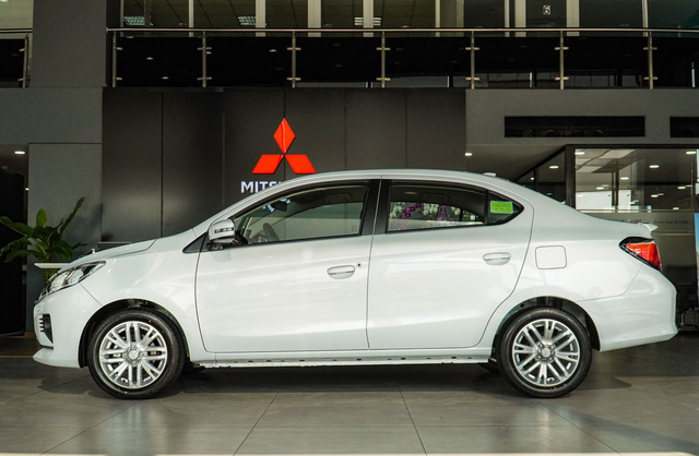 Ra mắt Mitsubishi Attrage Premium 2021 tại Việt Nam: Giá 485 triệu, thêm 7 trang bị mới tập trung vào an toàn, có điểm vượt Toyota Vios - 8 Ra mắt Mitsubishi Attrage Premium 2021 tại Việt Nam: Giá 485 triệu, thêm 7 trang bị mới tập trung vào an toàn, có điểm vượt Toyota Vios - 8
