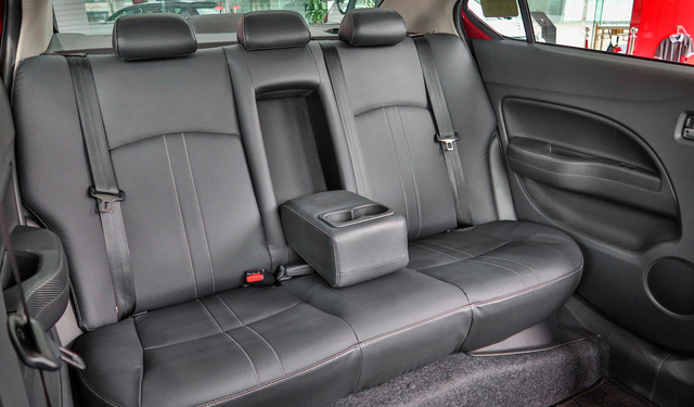 Ra mắt Mitsubishi Attrage Premium 2021 tại Việt Nam: Giá 485 triệu, thêm 7 trang bị mới tập trung vào an toàn, có điểm vượt Toyota Vios - 6 Ra mắt Mitsubishi Attrage Premium 2021 tại Việt Nam: Giá 485 triệu, thêm 7 trang bị mới tập trung vào an toàn, có điểm vượt Toyota Vios - 6
