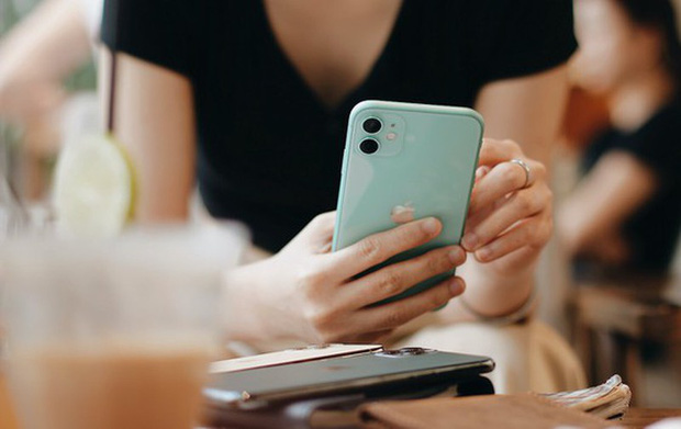 Apple ra mắt trang web để loại bỏ khóa kích hoạt iPhone - 7 Apple ra mắt trang web để loại bỏ khóa kích hoạt iPhone - 7