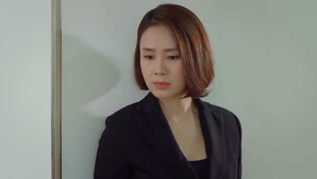 Hướng dương ngược nắng tập 31: Kiên 'sôi máu' khi tình địch tung tin về khả năng 'giường chiếu' như 'hổ cái' của Châu - 2 Hướng dương ngược nắng tập 31: Kiên 'sôi máu' khi tình địch tung tin về khả năng 'giường chiếu' như 'hổ cái' của Châu - 2