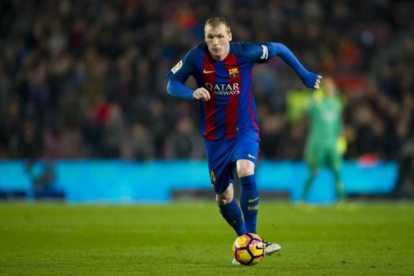Cựu hậu vệ Barca kể chuyện bị cô lập trong phòng thay đồ Cựu hậu vệ Barca kể chuyện bị cô lập trong phòng thay đồ