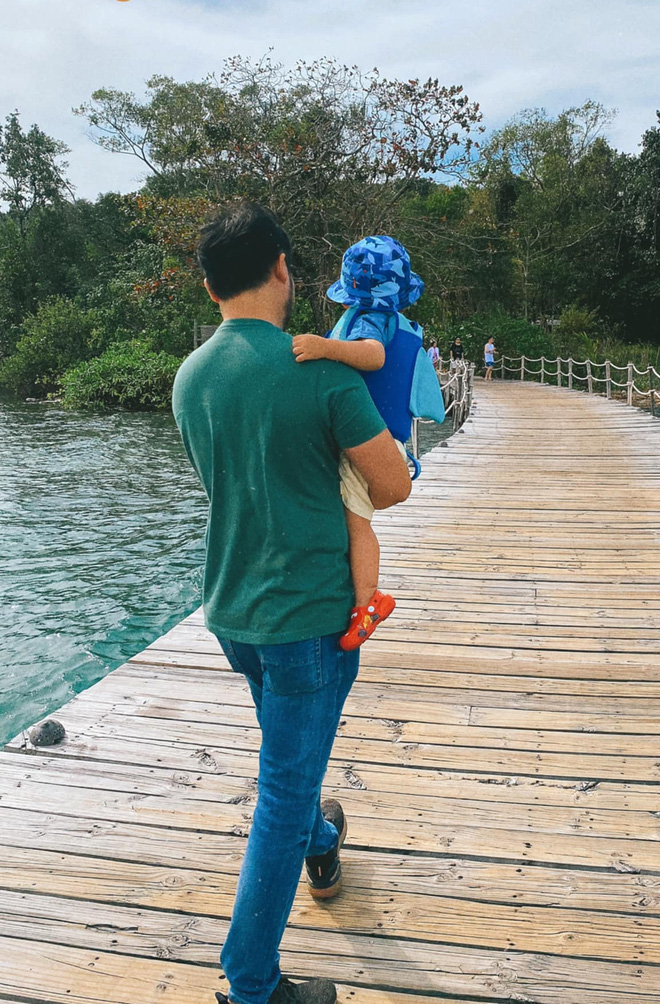 Hiện tượng dao kéo Việt khoe cận mặt chồng đại gia, hơn vợ 15 tuổi nhưng vẫn phong độ ngời ngời - 6 Hiện tượng dao kéo Việt khoe cận mặt chồng đại gia, hơn vợ 15 tuổi nhưng vẫn phong độ ngời ngời - 6