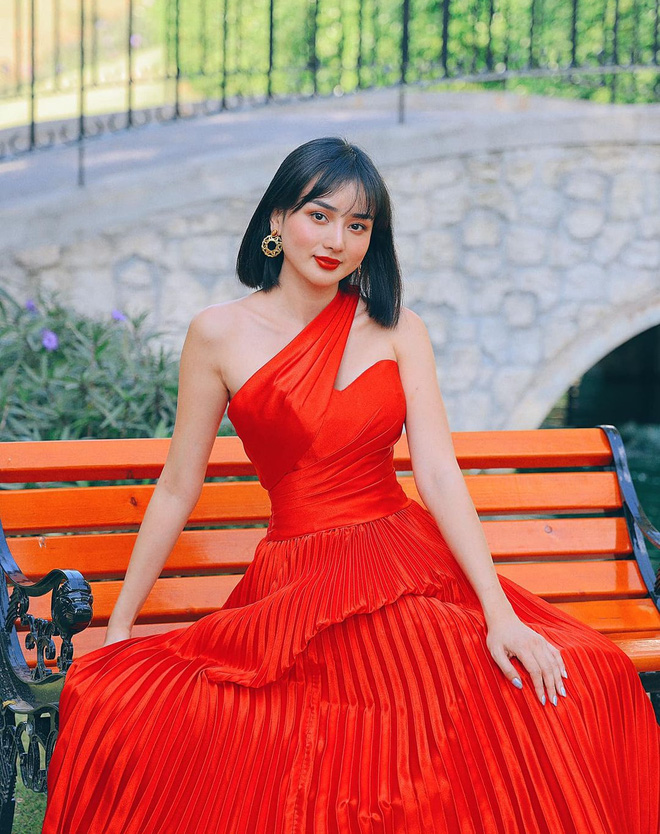Hiện tượng dao kéo Việt khoe cận mặt chồng đại gia, hơn vợ 15 tuổi nhưng vẫn phong độ ngời ngời - 7 Hiện tượng dao kéo Việt khoe cận mặt chồng đại gia, hơn vợ 15 tuổi nhưng vẫn phong độ ngời ngời - 7