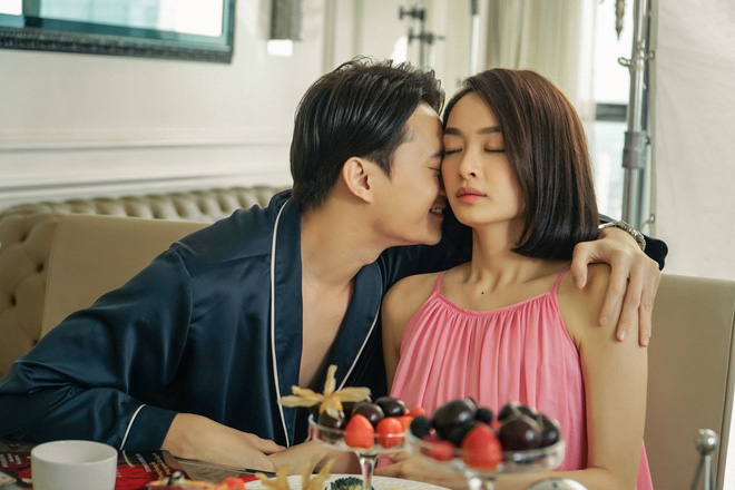 5 cảnh nóng nhức mắt của Kaity Nguyễn ở Gái Già Lắm Chiêu V: Hết đè ngửa đòi hôn đến lột sạch bạn diễn - 8 5 cảnh nóng nhức mắt của Kaity Nguyễn ở Gái Già Lắm Chiêu V: Hết đè ngửa đòi hôn đến lột sạch bạn diễn - 8