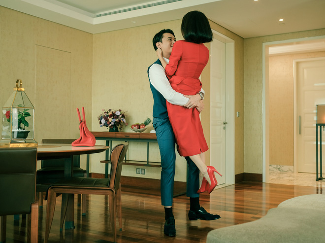 5 cảnh nóng nhức mắt của Kaity Nguyễn ở Gái Già Lắm Chiêu V: Hết đè ngửa đòi hôn đến lột sạch bạn diễn - 9 5 cảnh nóng nhức mắt của Kaity Nguyễn ở Gái Già Lắm Chiêu V: Hết đè ngửa đòi hôn đến lột sạch bạn diễn - 9