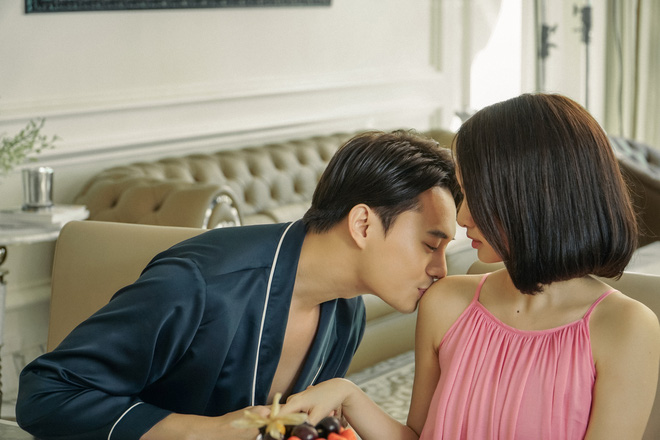 5 cảnh nóng nhức mắt của Kaity Nguyễn ở Gái Già Lắm Chiêu V: Hết đè ngửa đòi hôn đến lột sạch bạn diễn - 6 5 cảnh nóng nhức mắt của Kaity Nguyễn ở Gái Già Lắm Chiêu V: Hết đè ngửa đòi hôn đến lột sạch bạn diễn - 6