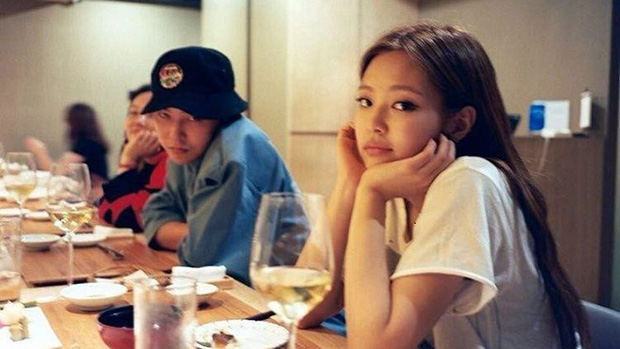 G-Dragon - Jennie không hề che giấu chuyện hẹn hò, hé lộ lý do công ty không thừa nhận mối quan hệ - 1 G-Dragon - Jennie không hề che giấu chuyện hẹn hò, hé lộ lý do công ty không thừa nhận mối quan hệ - 1