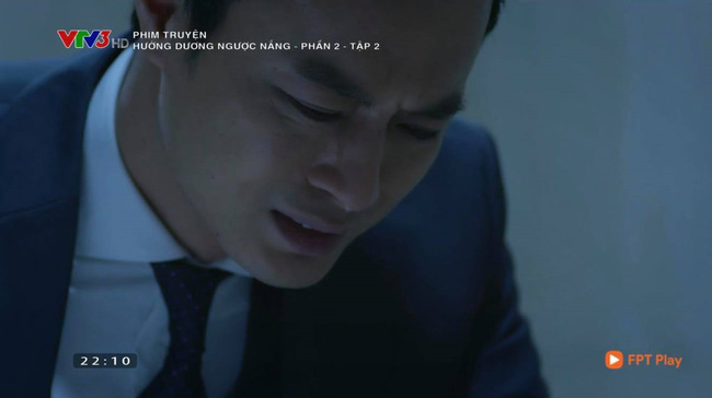 Hướng dướng ngược nắng tập 32: Châu rơi nước mắt trên bàn tiệc cầu hôn khi Kiên đang khóc nấc trong nhà xác - 4 Hướng dướng ngược nắng tập 32: Châu rơi nước mắt trên bàn tiệc cầu hôn khi Kiên đang khóc nấc trong nhà xác - 4