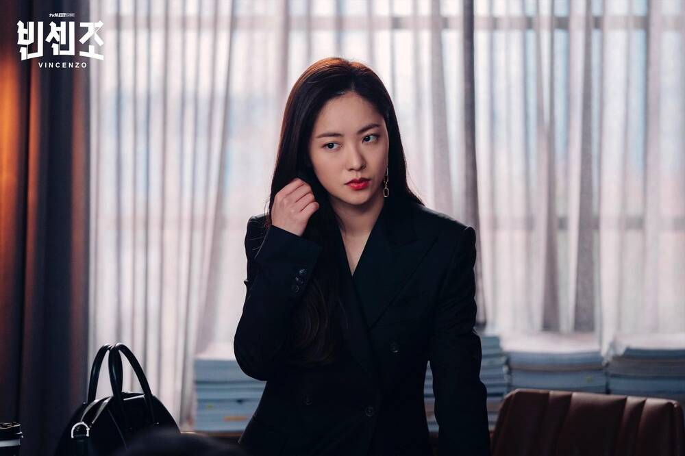 Nữ chính 'lố lăng' khiến phim của Song Joong Ki bị chê tơi tả, phim của Park Shin Hye cũng tệ không kém! - 3 Nữ chính 'lố lăng' khiến phim của Song Joong Ki bị chê tơi tả, phim của Park Shin Hye cũng tệ không kém! - 3