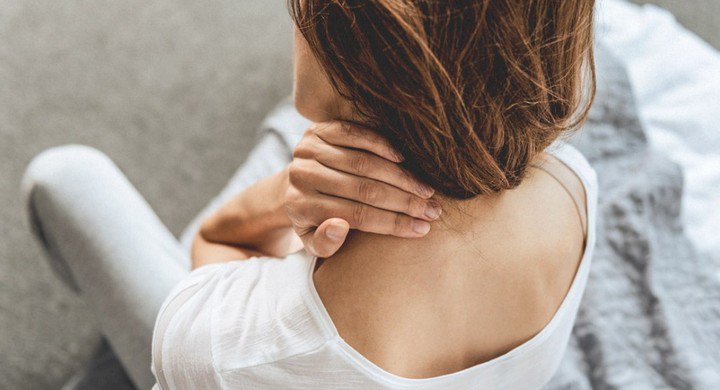Nếu đau vai gáy đi kèm với những dấu hiệu kỳ lạ này, bạn cần đi khám lập tức 3 loại ung thư nguy hiểm - 1 Nếu đau vai gáy đi kèm với những dấu hiệu kỳ lạ này, bạn cần đi khám lập tức 3 loại ung thư nguy hiểm - 1