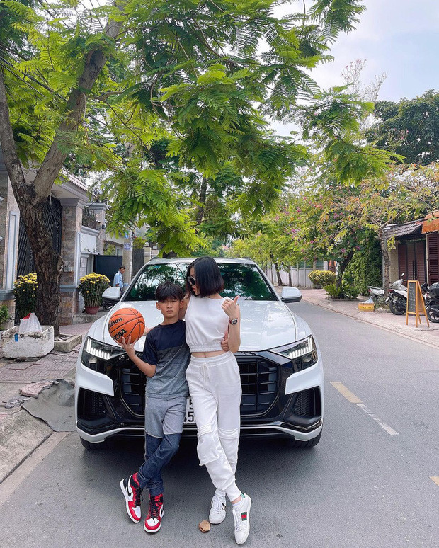 Hậu công khai hẹn hò, Lệ Quyên thoải mái đưa con trai đi du lịch chung với Lâm Bảo Châu, chứng minh mối quan hệ khăng khít - 4 Hậu công khai hẹn hò, Lệ Quyên thoải mái đưa con trai đi du lịch chung với Lâm Bảo Châu, chứng minh mối quan hệ khăng khít - 4