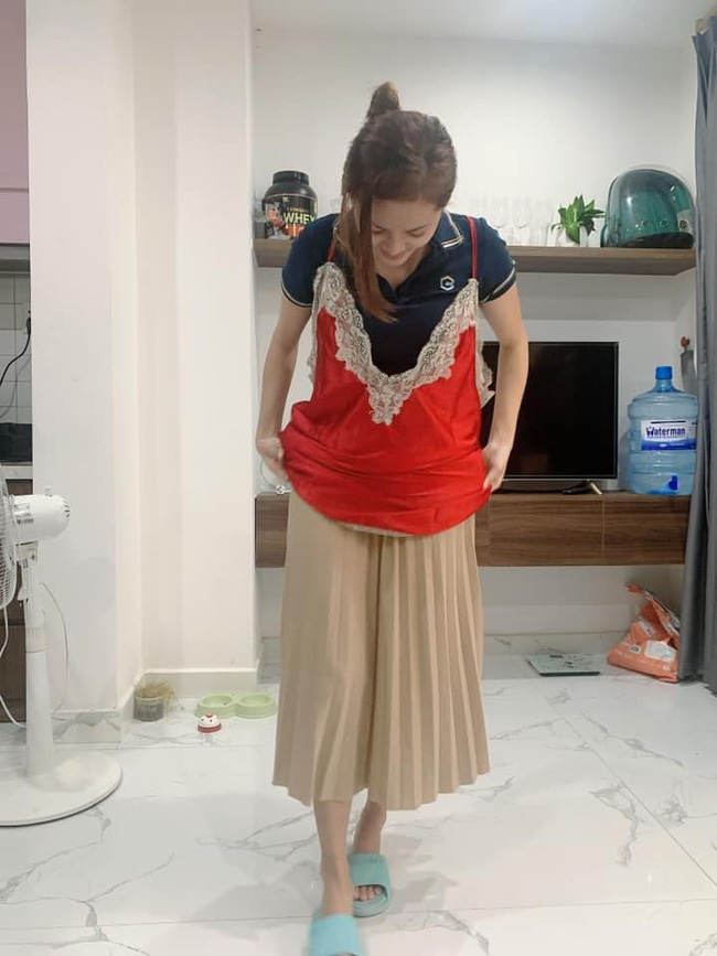 Đặt được chiếc váy ngủ gợi cảm, cô gái choáng khi nhận được sản phẩm 'size tạp dề' còn dân tình thì được pha cười nắc nẻ - 4 Đặt được chiếc váy ngủ gợi cảm, cô gái choáng khi nhận được sản phẩm 'size tạp dề' còn dân tình thì được pha cười nắc nẻ - 4