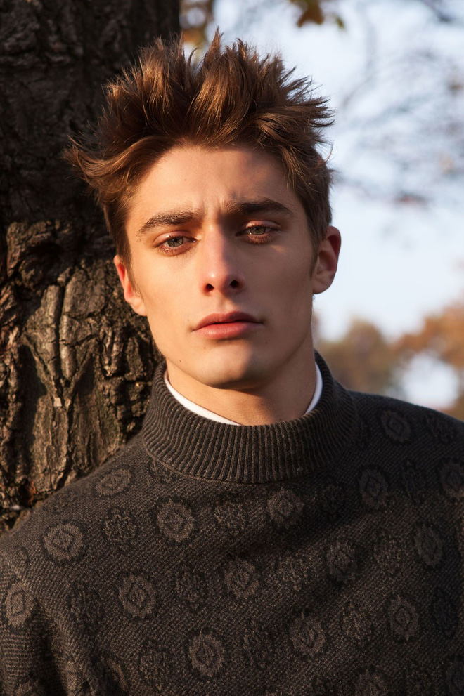 Phim về phản diện Harry Potter gây sốt vì nam chính bùng nổ visual, còn giống 'người dơi' Robert Pattinson như hai giọt nước? - 5 Phim về phản diện Harry Potter gây sốt vì nam chính bùng nổ visual, còn giống 'người dơi' Robert Pattinson như hai giọt nước? - 5