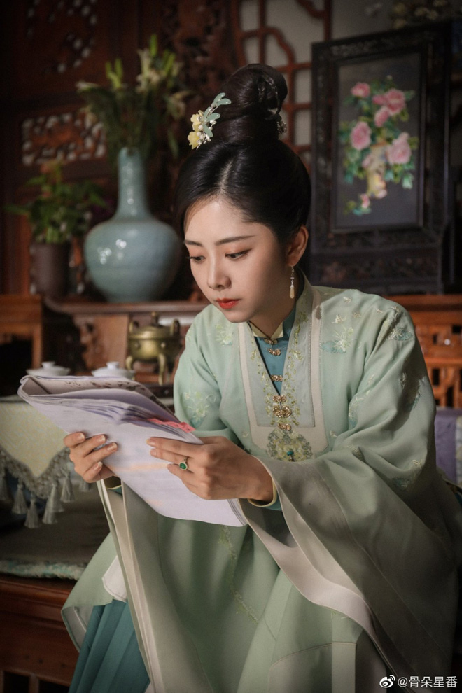4 lý do xem gấp Cẩm Tâm Tựa Ngọc: Chung Hán Lương yêu "gái trẻ" Đàm Tùng Vận, cưới nhau về bị ép chơi cung đấu mệt nghỉ? - 6 4 lý do xem gấp Cẩm Tâm Tựa Ngọc: Chung Hán Lương yêu "gái trẻ" Đàm Tùng Vận, cưới nhau về bị ép chơi cung đấu mệt nghỉ? - 6
