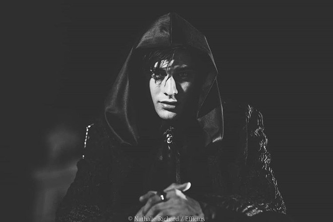 Phim về phản diện Harry Potter gây sốt vì nam chính bùng nổ visual, còn giống 'người dơi' Robert Pattinson như hai giọt nước? - 1 Phim về phản diện Harry Potter gây sốt vì nam chính bùng nổ visual, còn giống 'người dơi' Robert Pattinson như hai giọt nước? - 1