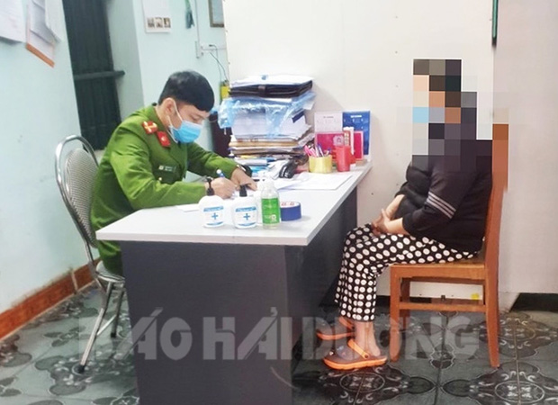 Cẩm Giàng: Một phụ nữ đi bán thịt lợn khi đang cách ly Cẩm Giàng: Một phụ nữ đi bán thịt lợn khi đang cách ly