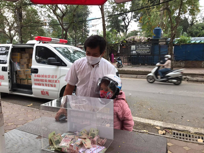 Ông Đoàn Ngọc Hải: 'Tôi sẵn sàng làm bồi bàn, bảo vệ mở cửa khách sạn kiếm tiền giúp người nghèo' Ông Đoàn Ngọc Hải: 'Tôi sẵn sàng làm bồi bàn, bảo vệ mở cửa khách sạn kiếm tiền giúp người nghèo'