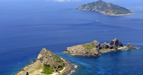 Tàu Trung Quốc lấn vào Senkaku/Điếu Ngư, Nhật Bản tính đến "nổ súng trực tiếp" Tàu Trung Quốc lấn vào Senkaku/Điếu Ngư, Nhật Bản tính đến "nổ súng trực tiếp"