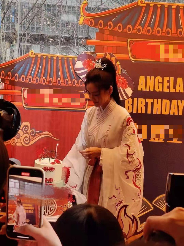 Angela Baby tổ chức sinh nhật mừng tuổi 32 ở nơi không ai ngờ, Huỳnh Hiểu Minh đang ra sao? - 4 Angela Baby tổ chức sinh nhật mừng tuổi 32 ở nơi không ai ngờ, Huỳnh Hiểu Minh đang ra sao? - 4
