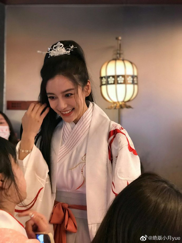 Angela Baby tổ chức sinh nhật mừng tuổi 32 ở nơi không ai ngờ, Huỳnh Hiểu Minh đang ra sao? - 2 Angela Baby tổ chức sinh nhật mừng tuổi 32 ở nơi không ai ngờ, Huỳnh Hiểu Minh đang ra sao? - 2