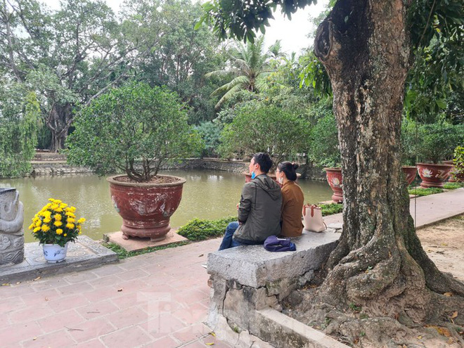 Lần đầu tiên đền Trần vắng nhất trong hơn 30 năm qua, phát ấn theo cách đặc biệt - 19 Lần đầu tiên đền Trần vắng nhất trong hơn 30 năm qua, phát ấn theo cách đặc biệt - 19