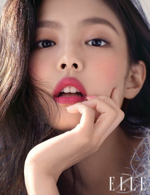 Nhan sắc dàn bạn gái quá hot của G-Dragon: Jennie át cả minh tinh Joo Yeon về độ sexy, 2 nàng thơ Nhật Bản khuynh đảo châu Á - 34 Nhan sắc dàn bạn gái quá hot của G-Dragon: Jennie át cả minh tinh Joo Yeon về độ sexy, 2 nàng thơ Nhật Bản khuynh đảo châu Á - 34