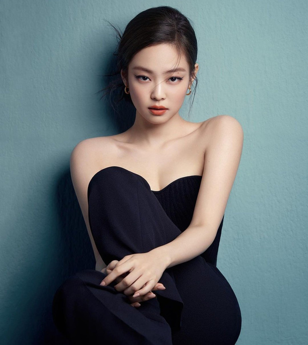Nhan sắc dàn bạn gái quá hot của G-Dragon: Jennie át cả minh tinh Joo Yeon về độ sexy, 2 nàng thơ Nhật Bản khuynh đảo châu Á - 36 Nhan sắc dàn bạn gái quá hot của G-Dragon: Jennie át cả minh tinh Joo Yeon về độ sexy, 2 nàng thơ Nhật Bản khuynh đảo châu Á - 36