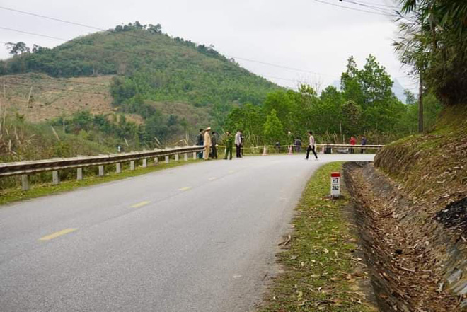 Xe khách giường nằm lao xuống vực ở Tuyên Quang, 1 người tử vong - 3 Xe khách giường nằm lao xuống vực ở Tuyên Quang, 1 người tử vong - 3