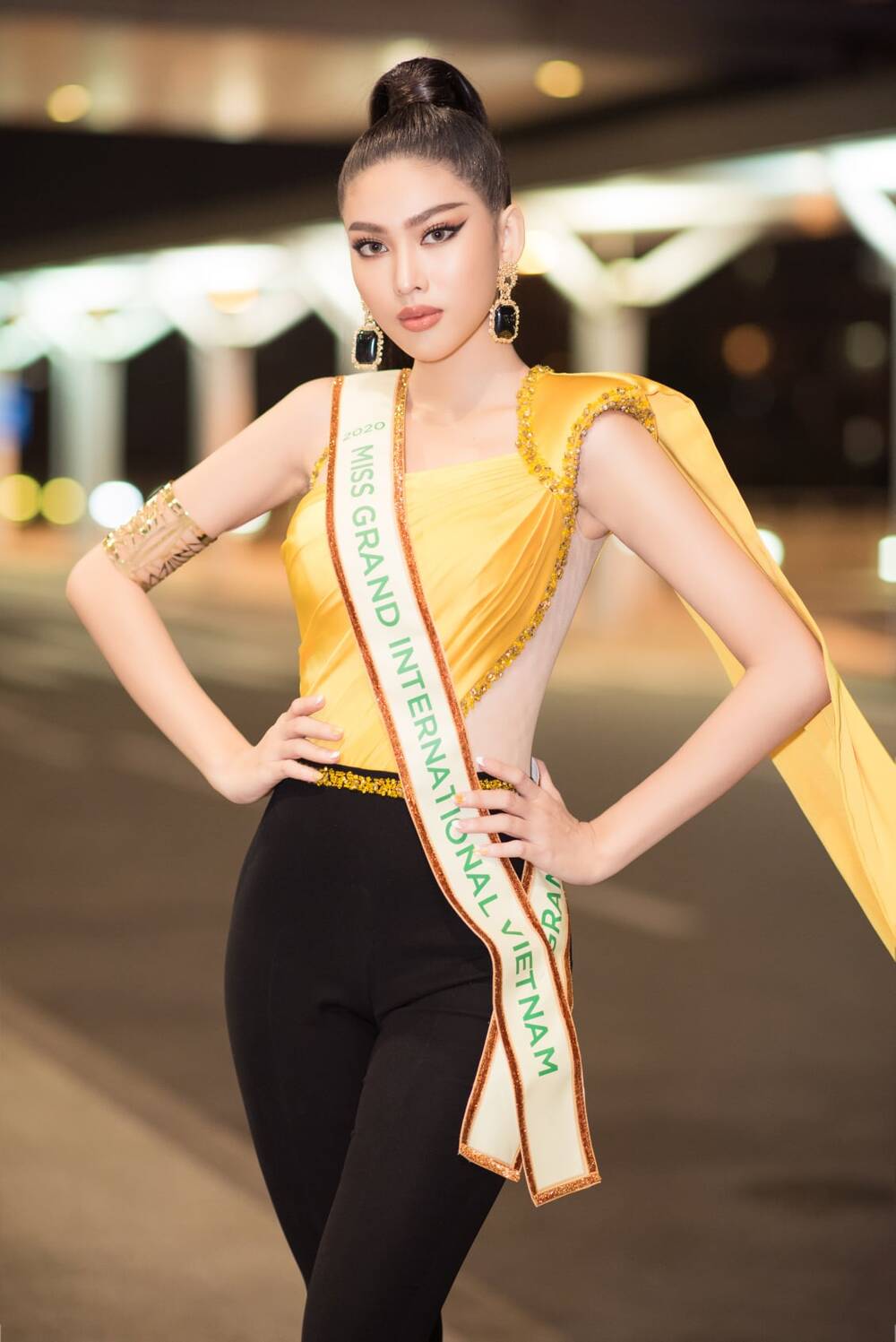 Ngọc Thảo lên đường 'chinh chiến' Miss Grand: Diện trang phục Thái,trổ tài catwalk thần sầu - 1 Ngọc Thảo lên đường 'chinh chiến' Miss Grand: Diện trang phục Thái,trổ tài catwalk thần sầu - 1